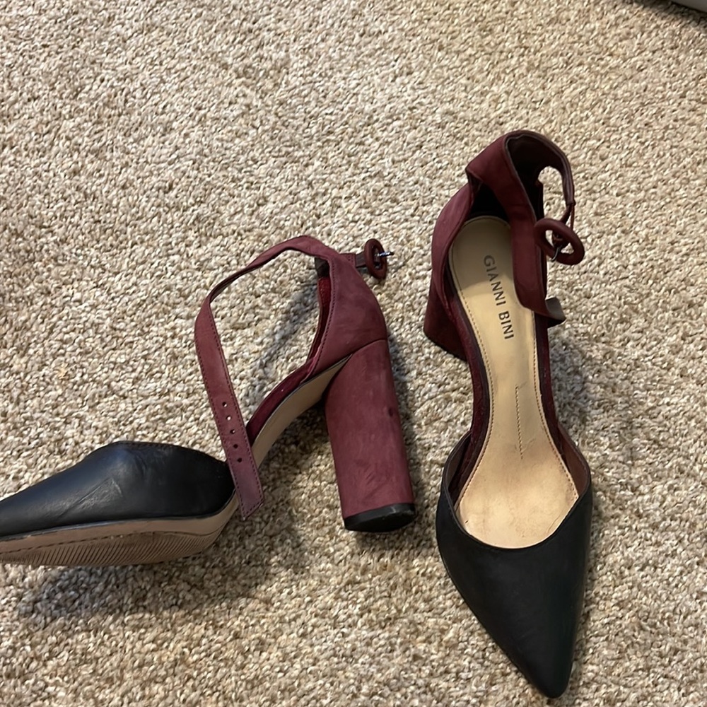 Heels - Picture 2 of 3